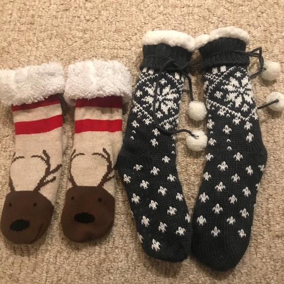 Reindeer Snowflake Cozy Slipper Socks Bundle - Picture 1 of 4